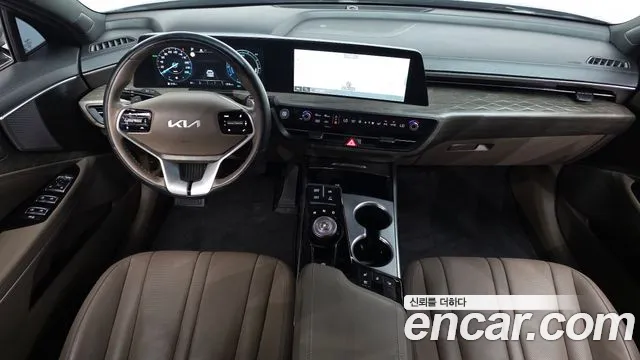 Kia K8 Hybrid — Фото автомобиля 10