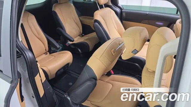 Kia Canival Carnival 4 поколение Бензин 9 мест Signature — Фото автомобиля 11