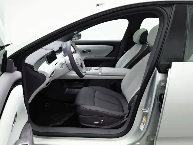 Changan Qiyuan A06 — Фото автомобиля 10