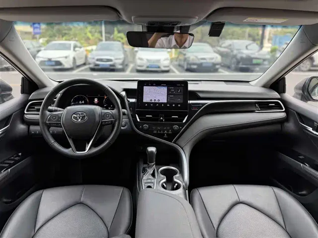 Toyota Camry — Фото автомобиля 21