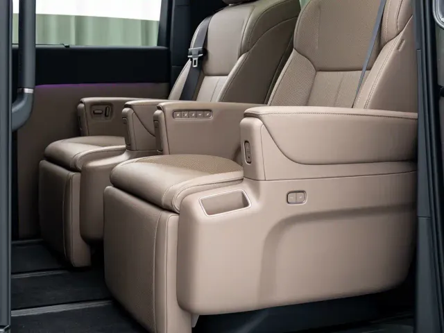 Li Auto MEGA — Фото автомобиля 16