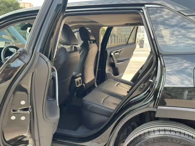 Toyota Wildlander — Фото автомобиля 6