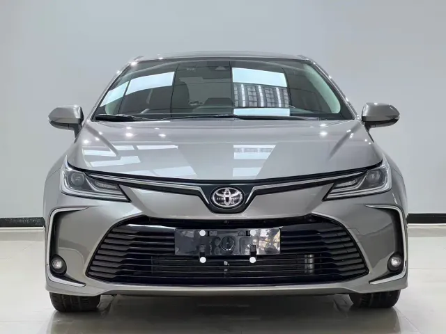 Toyota Corolla — Фото автомобиля 2