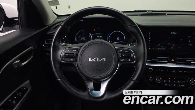 Kia Niro — Фото автомобиля 14