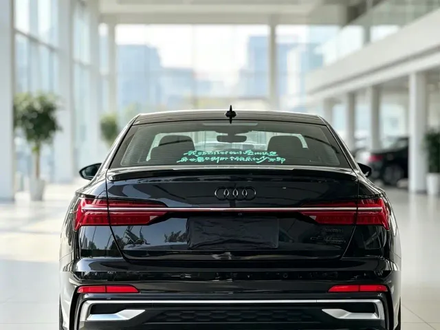 Audi A6L — Фото автомобиля 5