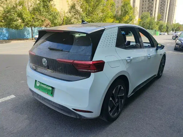 Volkswagen ID.3 — Фото автомобиля 6