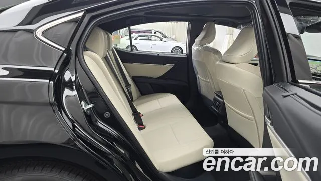 Toyota Camry XV80 — Фото автомобиля 12