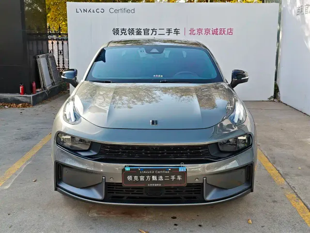 Lynk & Co 03 — Фото автомобиля 5
