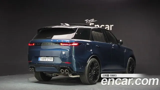 Land Rover Range Rover Sport — Фото автомобиля 2