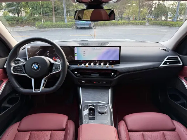 BMW 3 Series — Фото автомобиля 12