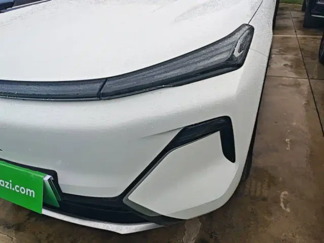 Geely Galaxy Starship 7 EM-i — Фото автомобиля 23