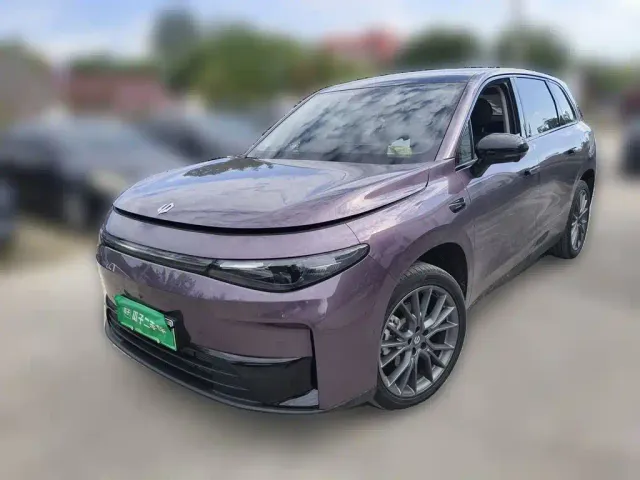 Фотография автомобиля — Leapmotor C10
