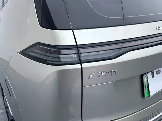 GAC Aion Y — Фото автомобиля 14
