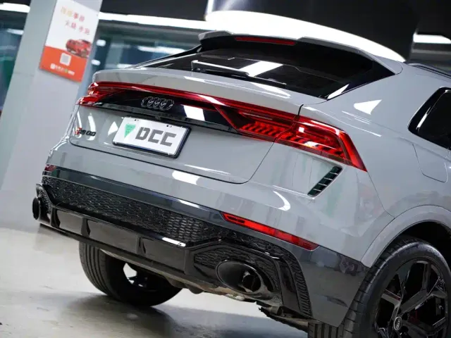 Audi RS Q8 — Фото автомобиля 5