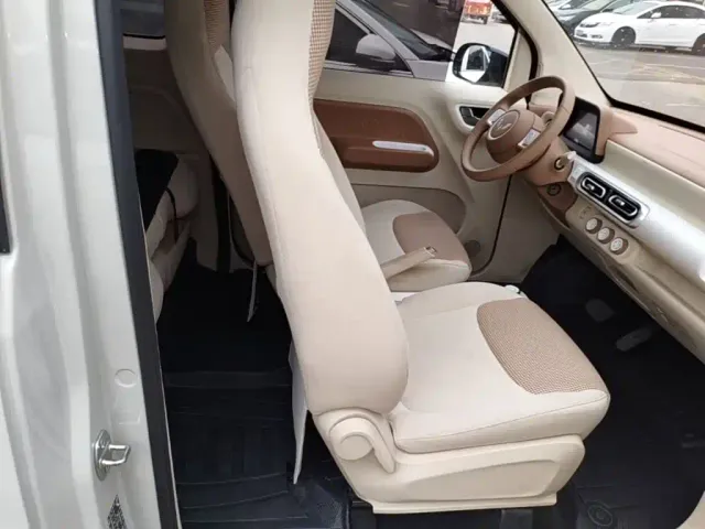 Wuling Hongguang Mini EV — Фото автомобиля 24