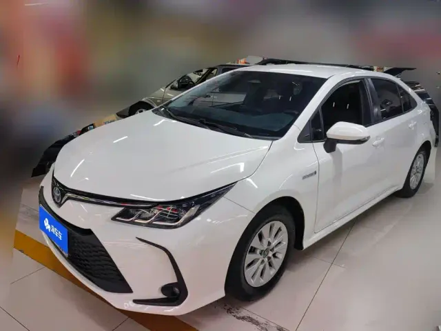 Фотография автомобиля — Toyota Corolla