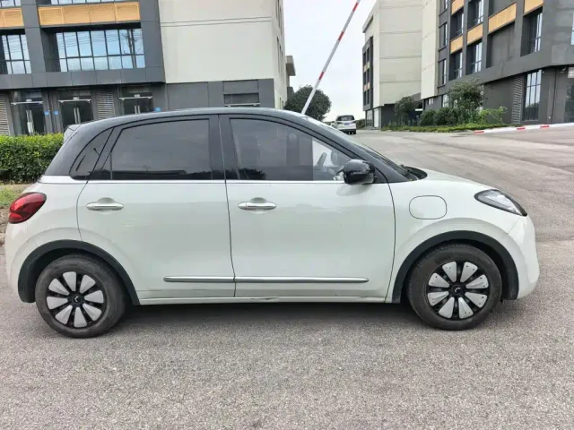 Wuling Bingo — Фото автомобиля 9
