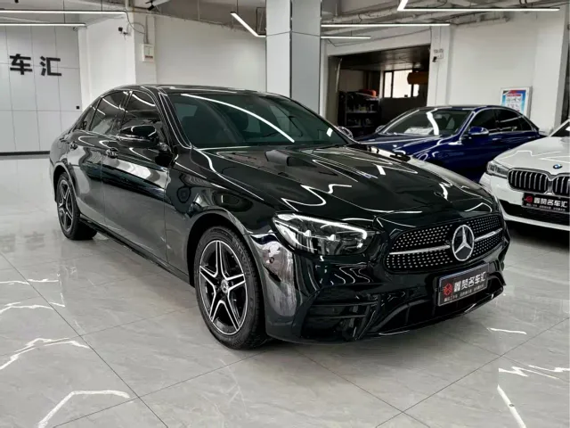 Mercedes-Benz E-Class — Фото автомобиля 8