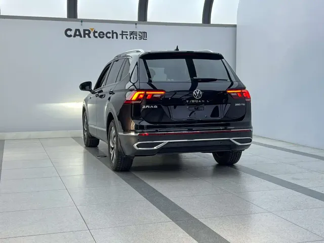 Volkswagen Tiguan L — Фото автомобиля 30
