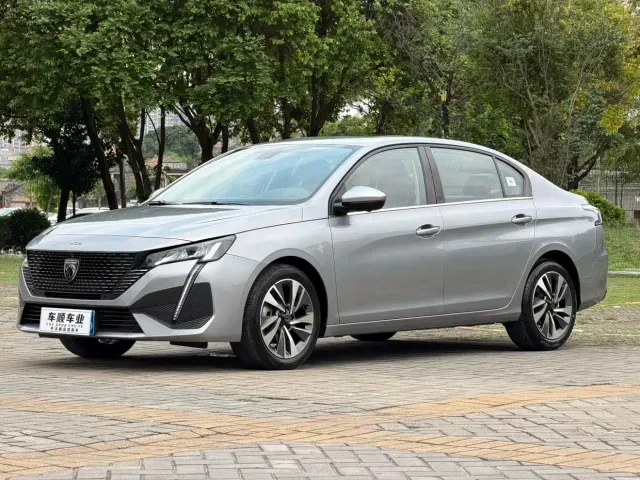 Фотография автомобиля — Peugeot 408
