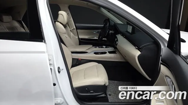 Genesis GV70 2.5T Бензин AWD — Фото автомобиля 11