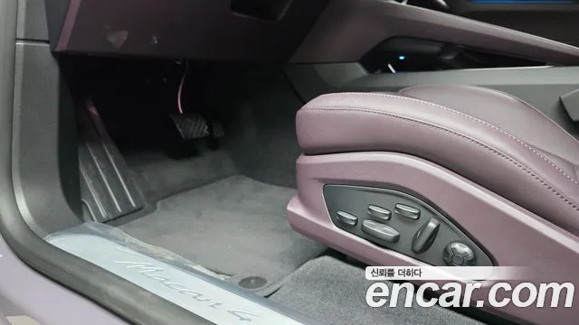 Porsche Macan Electric — Фото автомобиля 28