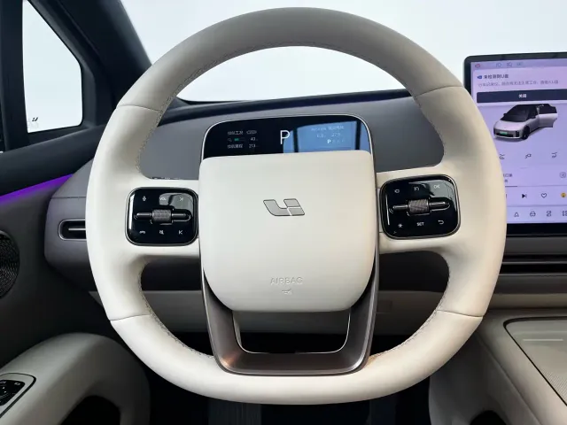 Li Auto i6 — Фото автомобиля 13