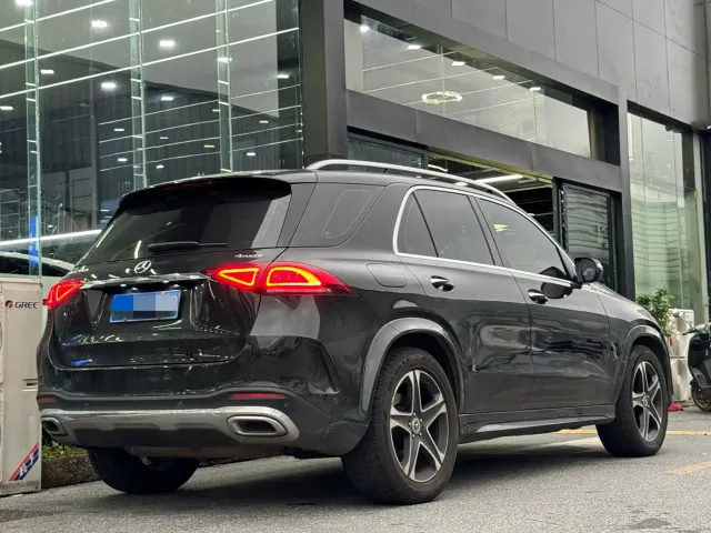 Mercedes-Benz GLE-Class — Фото автомобиля 15