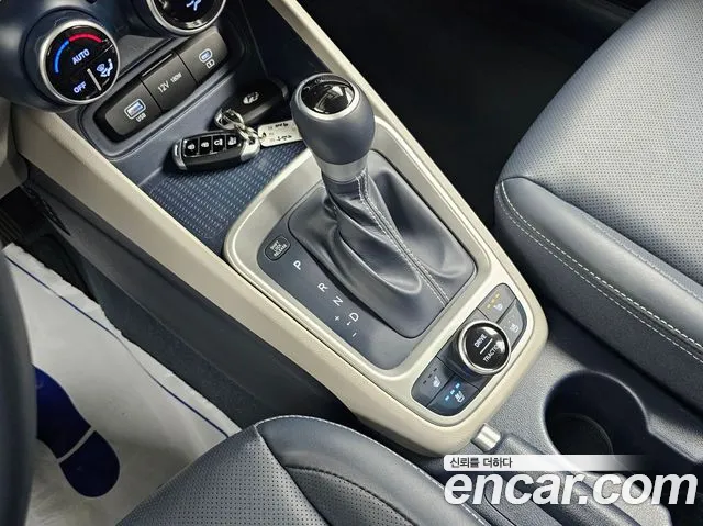 Hyundai Venue — Фото автомобиля 9