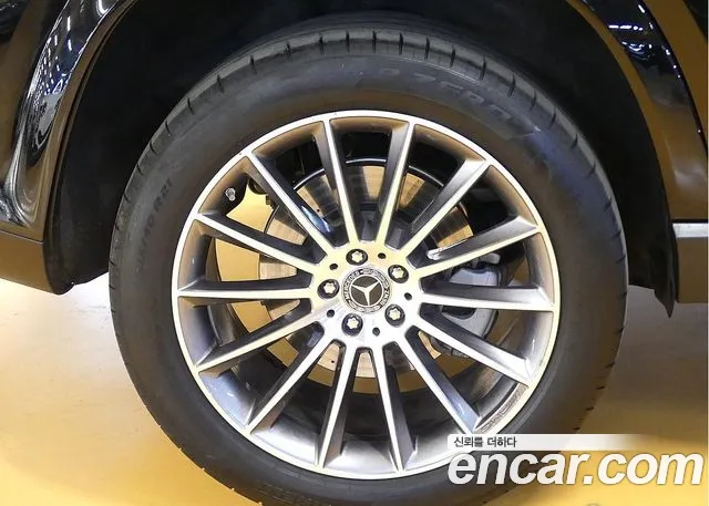 Mercedes-Benz GLE-Class — Фото автомобиля 5