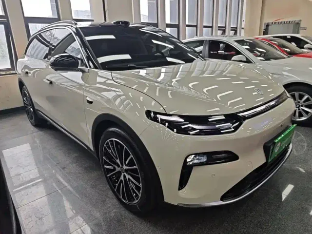 Leapmotor C11 — Фото автомобиля 3