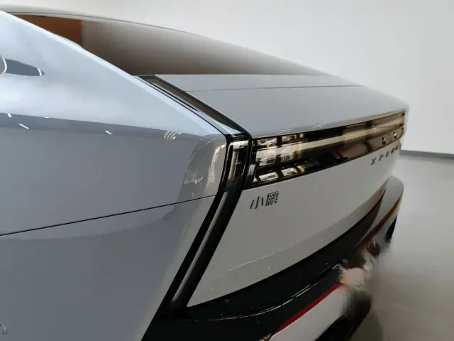 Xpeng P7 — Фото автомобиля 17