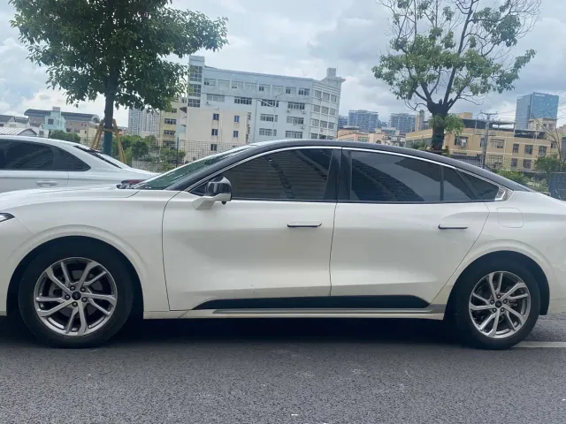 Ford Mondeo — Фото автомобиля 2