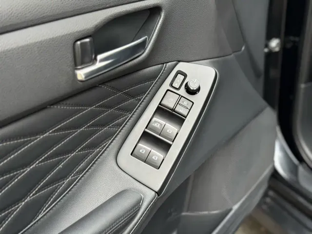 Toyota Avalon — Фото автомобиля 12