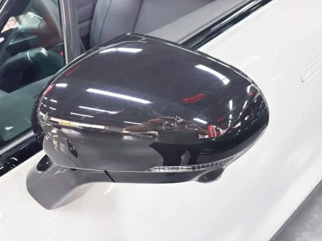 Leapmotor C10 — Фото автомобиля 11