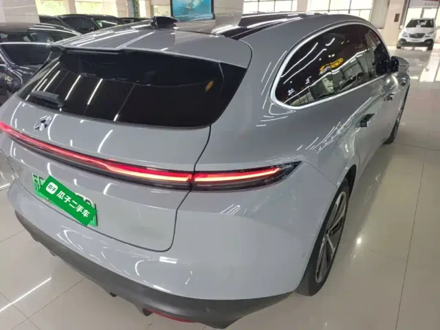 Nio ET5 Touring — Фото автомобиля 6