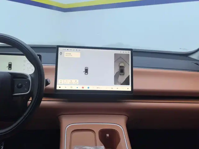 Leapmotor C10 — Фото автомобиля 13