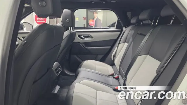 Land Rover Range Rover Velar Range Rover Velar 2.0 P250 Dynamic SE — Фото автомобиля 4