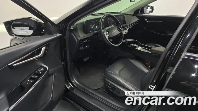 Kia EV6 — Фото автомобиля 10
