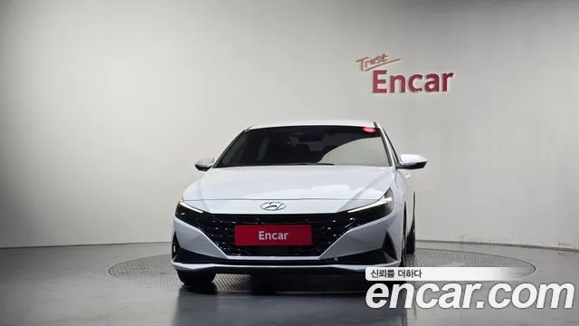 Hyundai Avante CN7 — Фото автомобиля 3