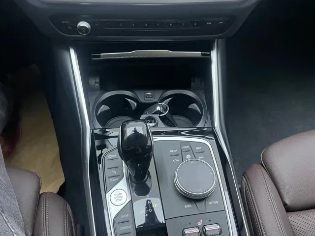 BMW 3 Series — Фото автомобиля 11
