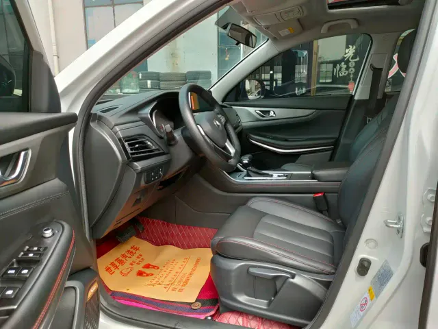 Changan CS75 — Фото автомобиля 12