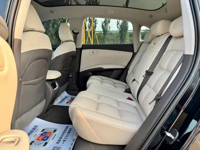 IM Motors LS6 — Фото автомобиля 8