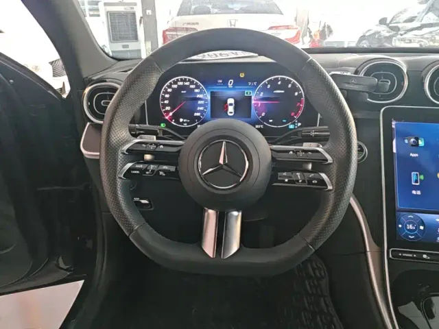 Mercedes-Benz C-Class — Фото автомобиля 10