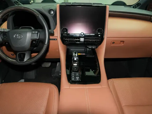 Toyota Alphard — Фото автомобиля 26