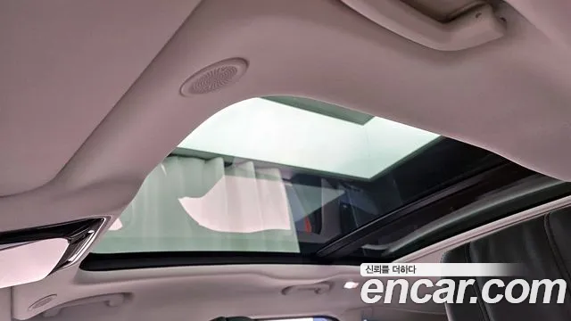 Land Rover Range Rover Velar Range Rover Velar 3.0 P400 Dynamic HSE — Фото автомобиля 19
