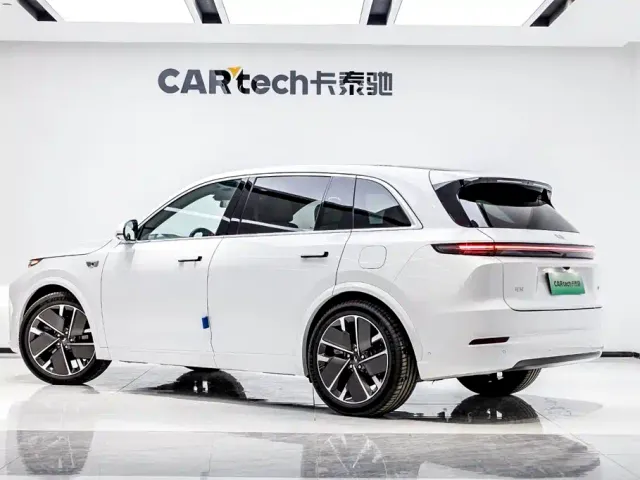 Li Auto L7 — Фото автомобиля 5
