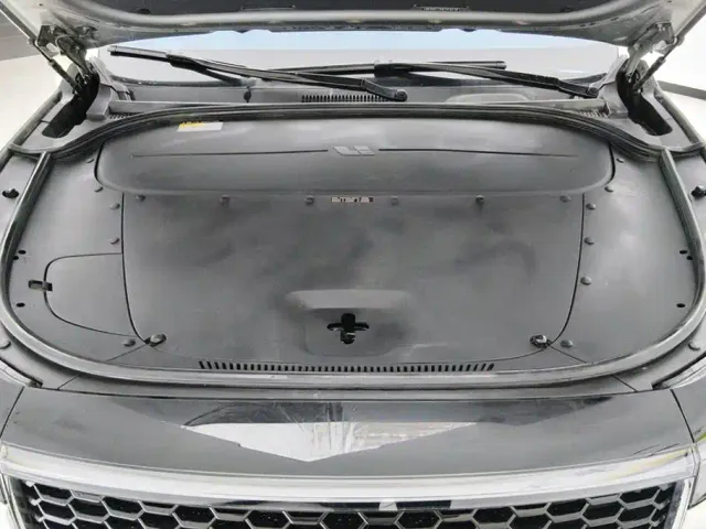 Li Auto ONE — Фото автомобиля 10