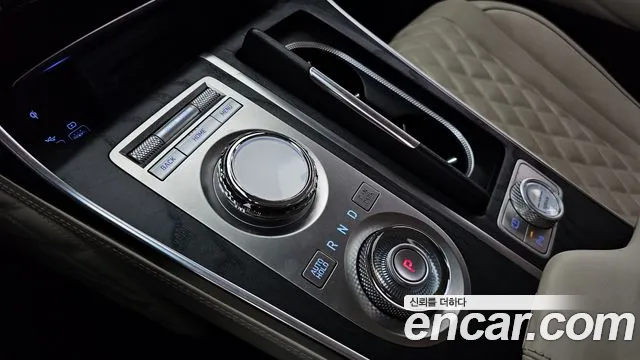 Genesis GV80 — Фото автомобиля 12