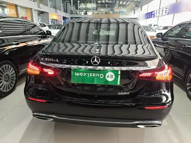Mercedes-Benz E-Class — Фото автомобиля 5